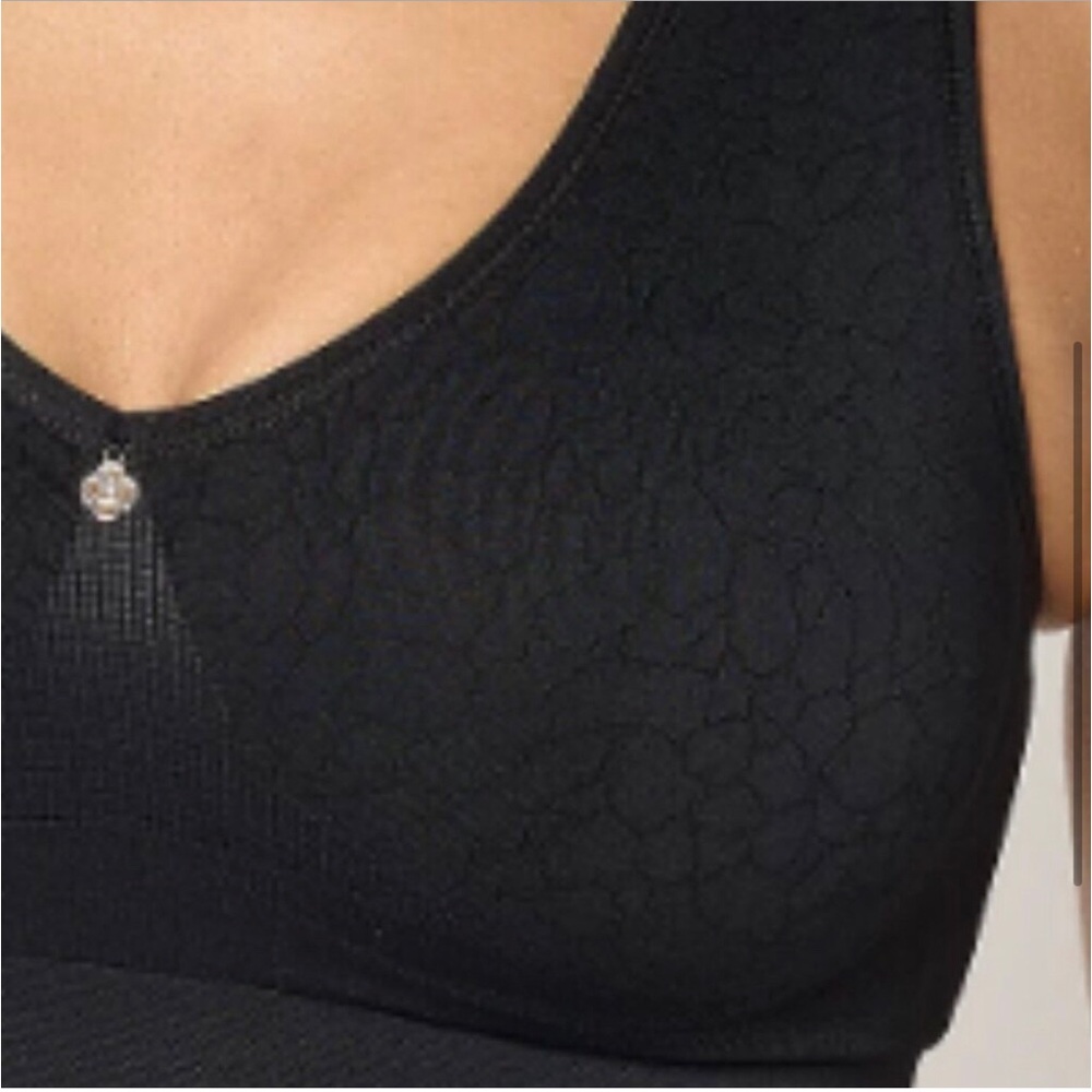 Breezies 2 Cool Comfort Wirefree Seamless Contour Bras Vanilla and Black XL NWT - Picture 4 of 11